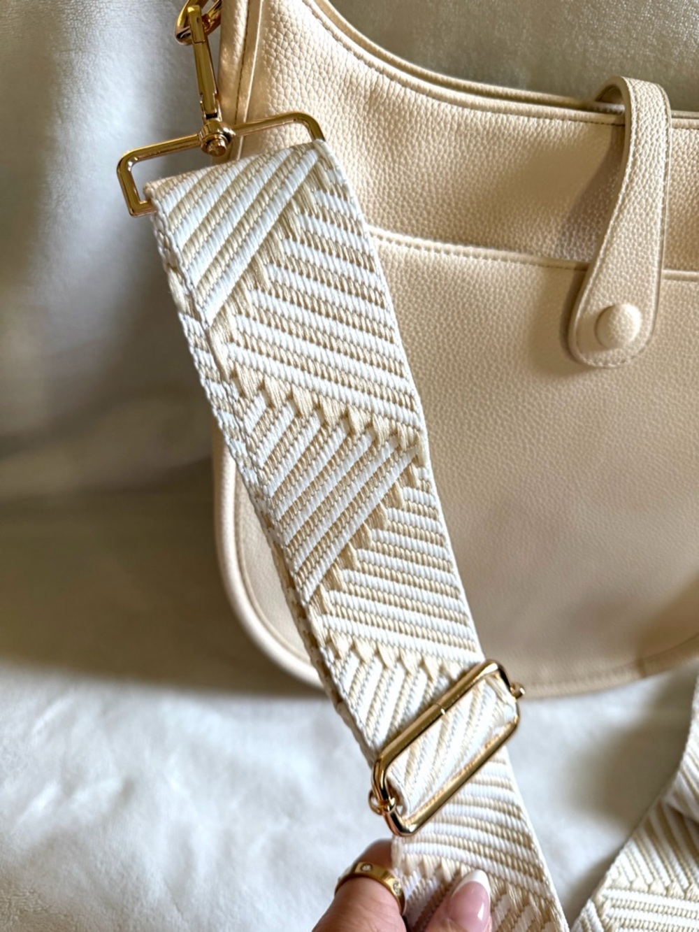 Neutral Cream Textured Crossbody Bag with Front Snap - Picture 4 of 10